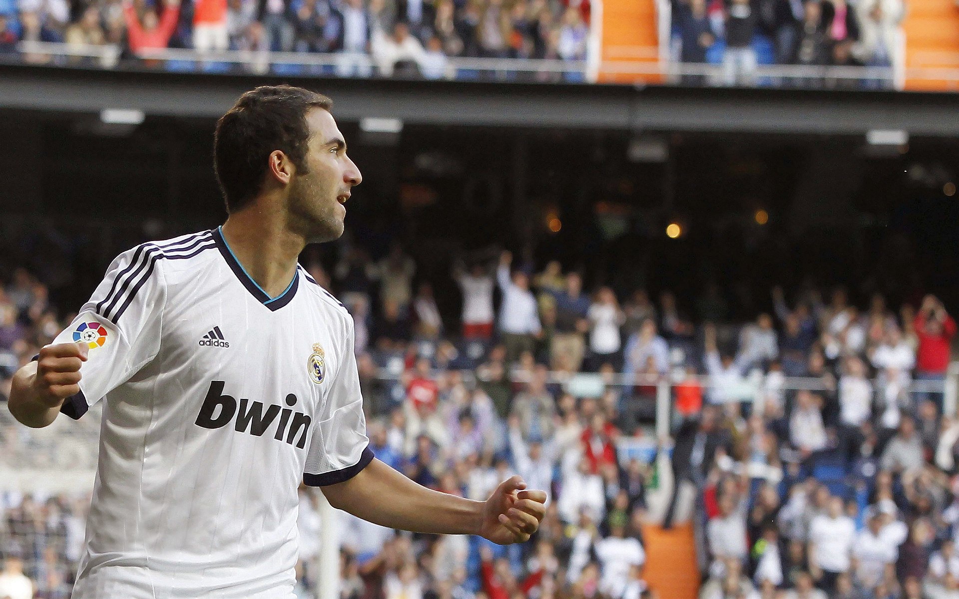 坎特，当罗马军团遭遇桑巴风暴，他用沉默的钢铁重铸中场王权