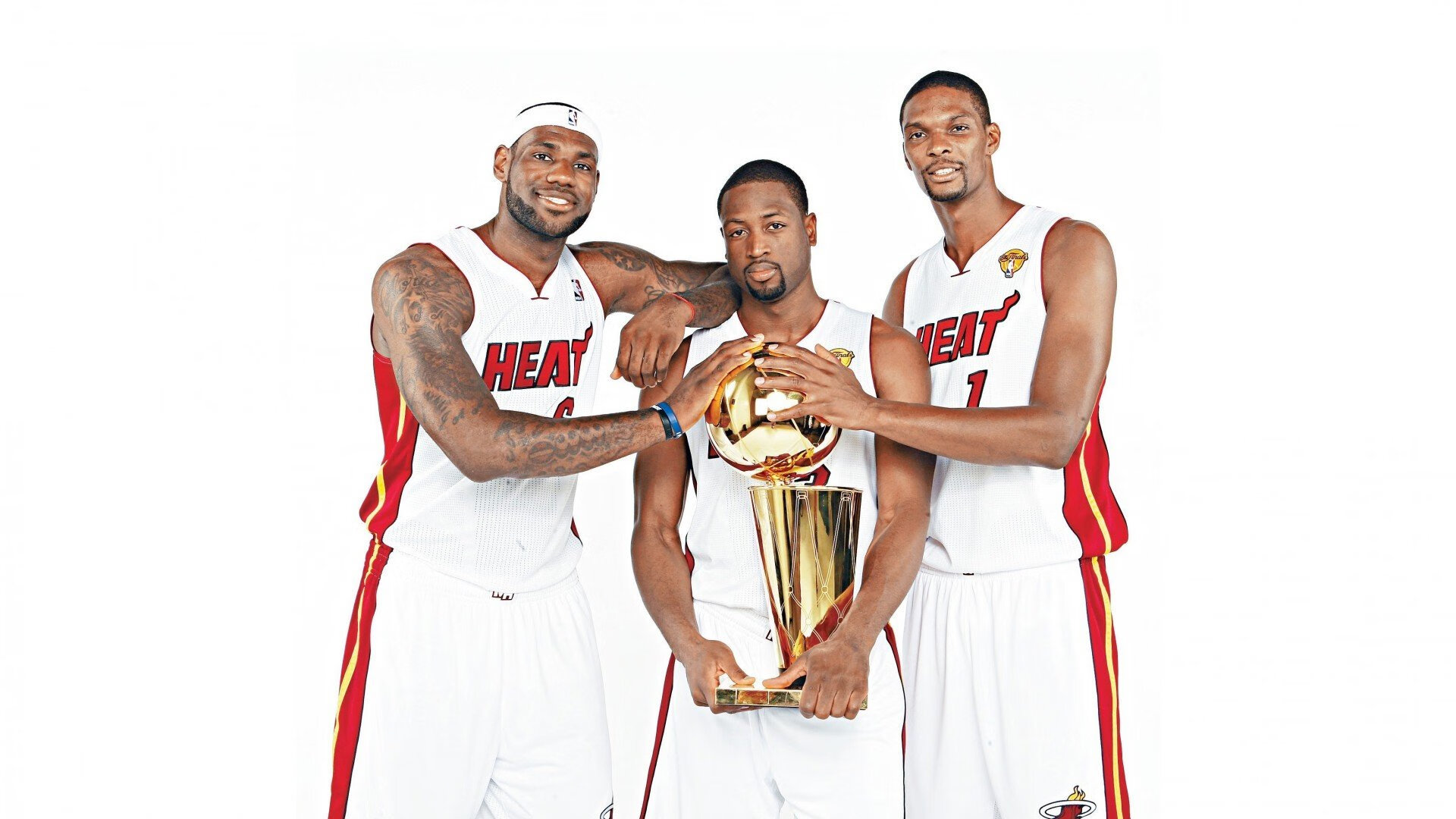 F1新赛季揭幕战焦点战,拜仁踏平塞内加尔